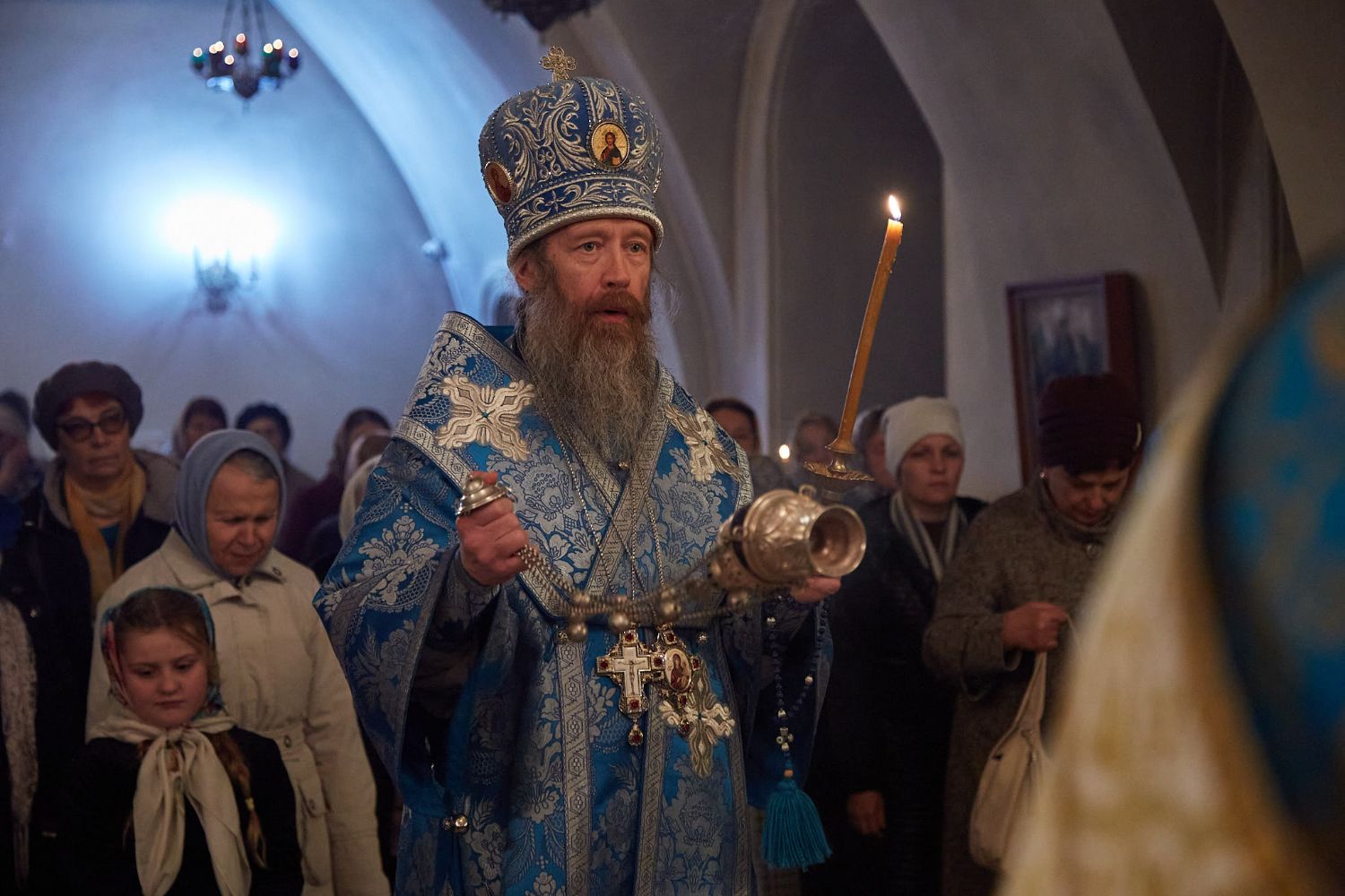 В великий праздник Покрова Пресвятой Богородицы томичи молитвенно прославили Божию Матерь