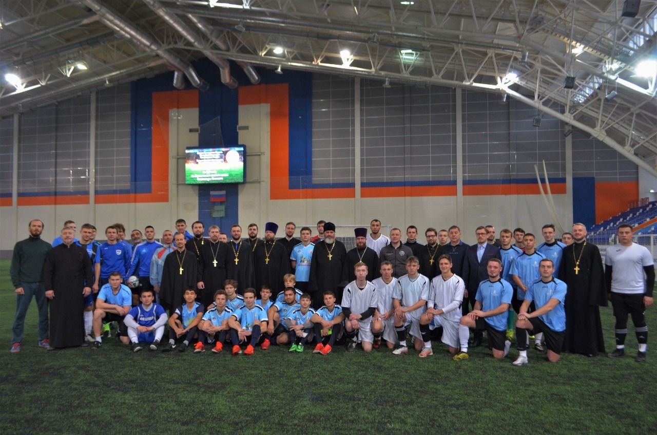 Футбольная команда Томской митрополии заняла призовое место в Межъепархиальном турнире