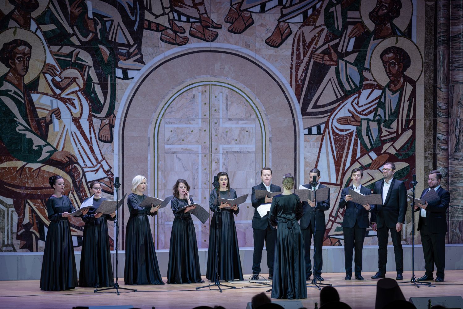 Певчие томских храмов приняли участие в фестивале духовной музыки «Свет Христов»