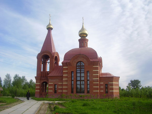 Храм Всех святых в земле Российской просиявших с. Средний Васюган