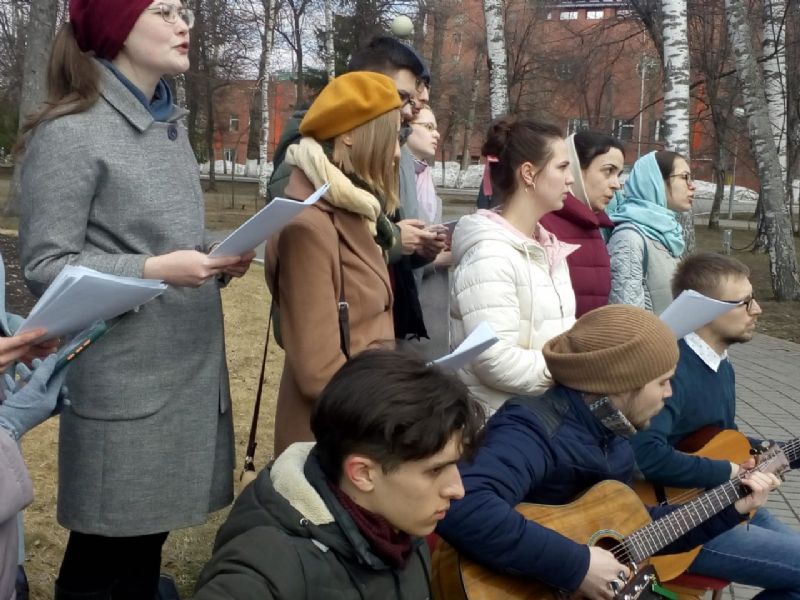 На приходах Томской епархии прошли молодёжные пасхальные мероприятия