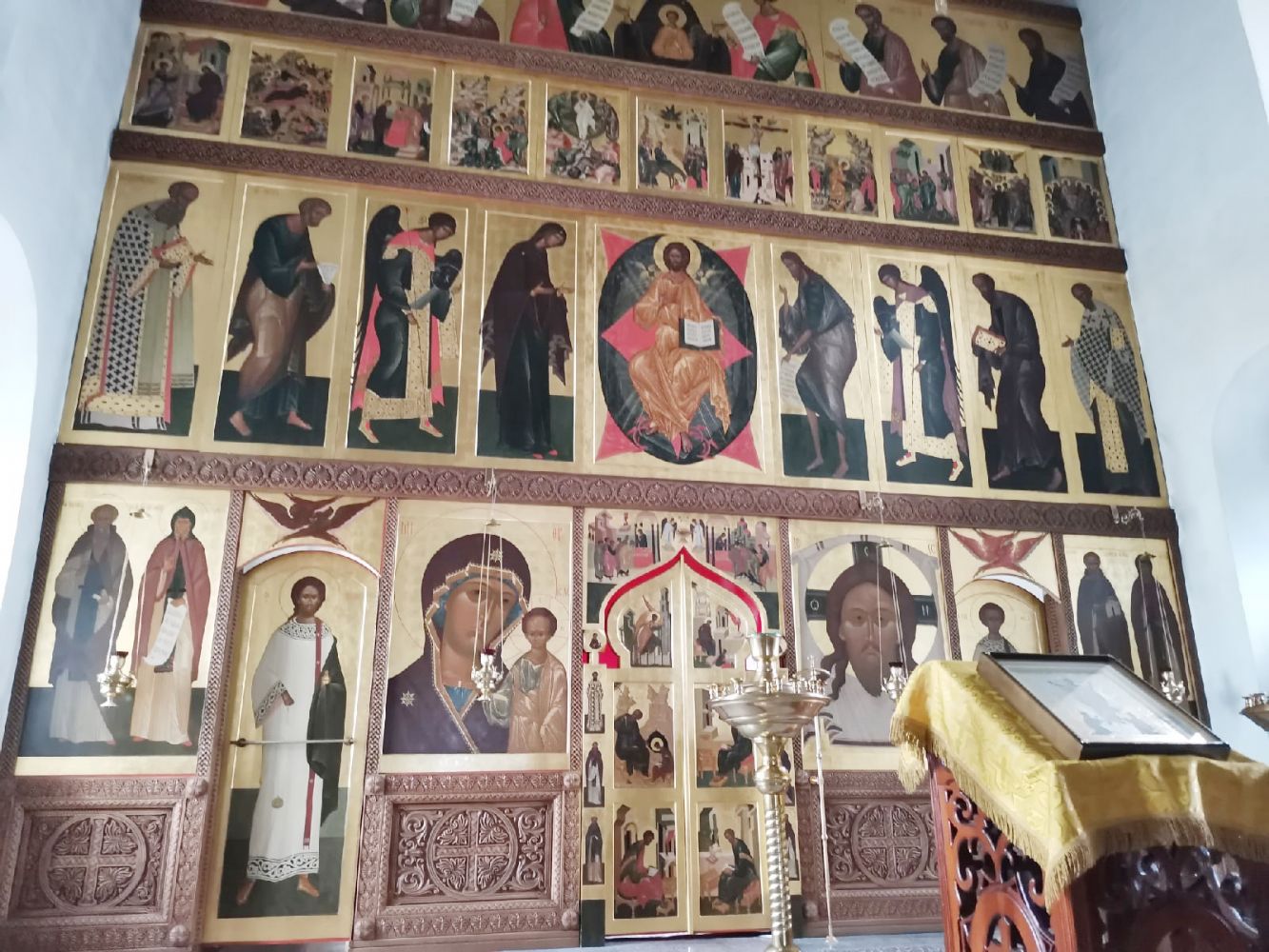 Высокий русский иконостас как достояние Церкви