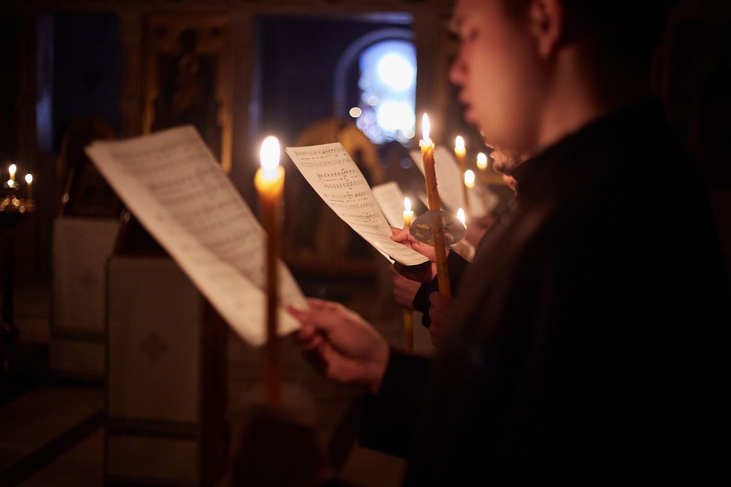 В храмах Томской епархии продолжается чтение канона предпразднства Рождества Христова