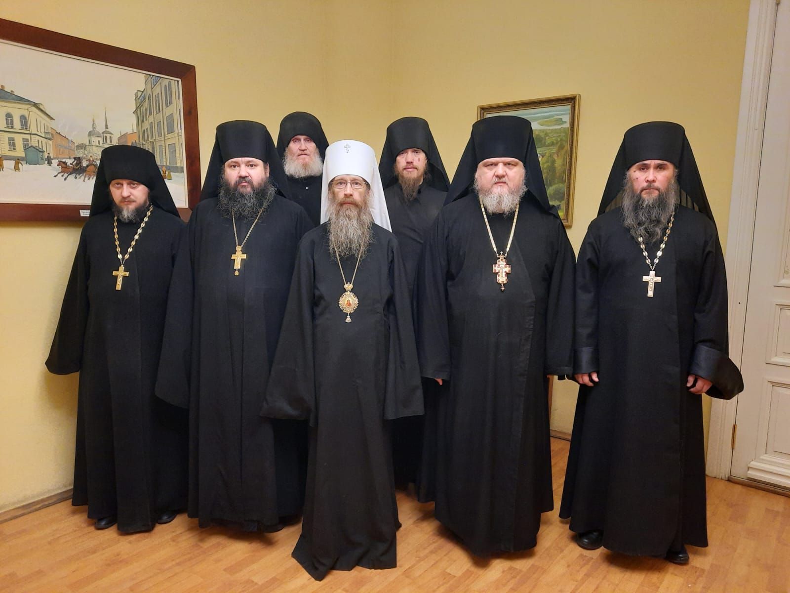 Братия томского монастыря поздравила митрополита Ростислава с Праздником Светлого Христова Воскресения