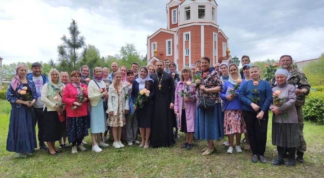 Социальная служба храма Владимирской иконы Божией Матери г. Северска отметила 10-летний юбилей