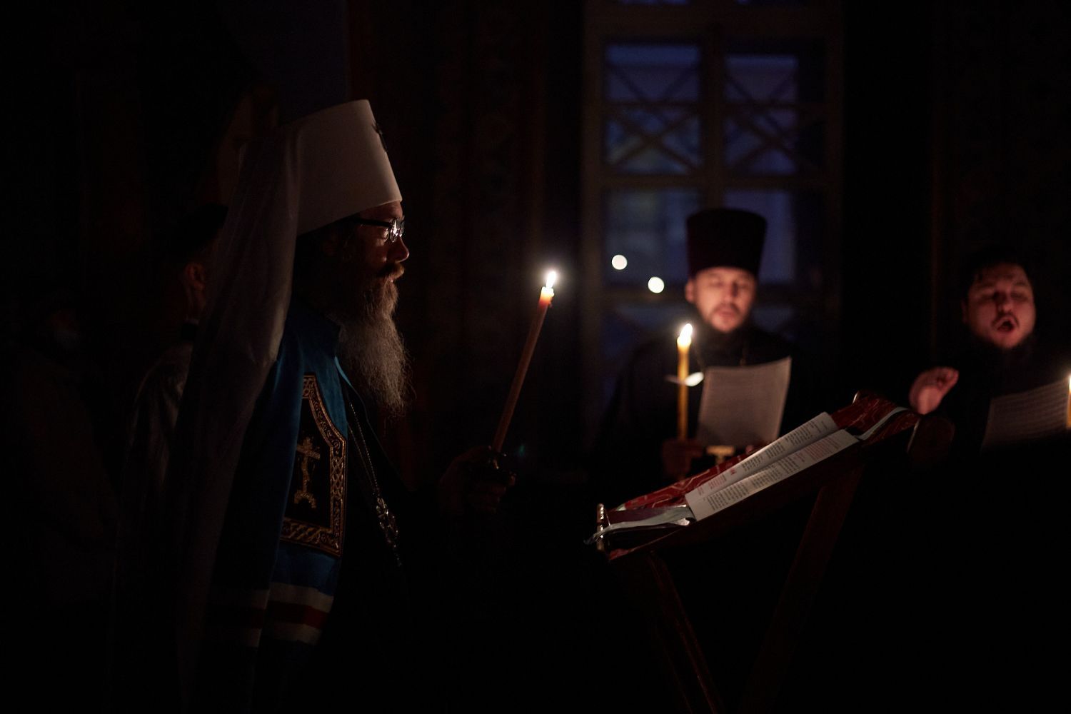 В православных храмах началось чтение канона предпразднства Рождества Христова