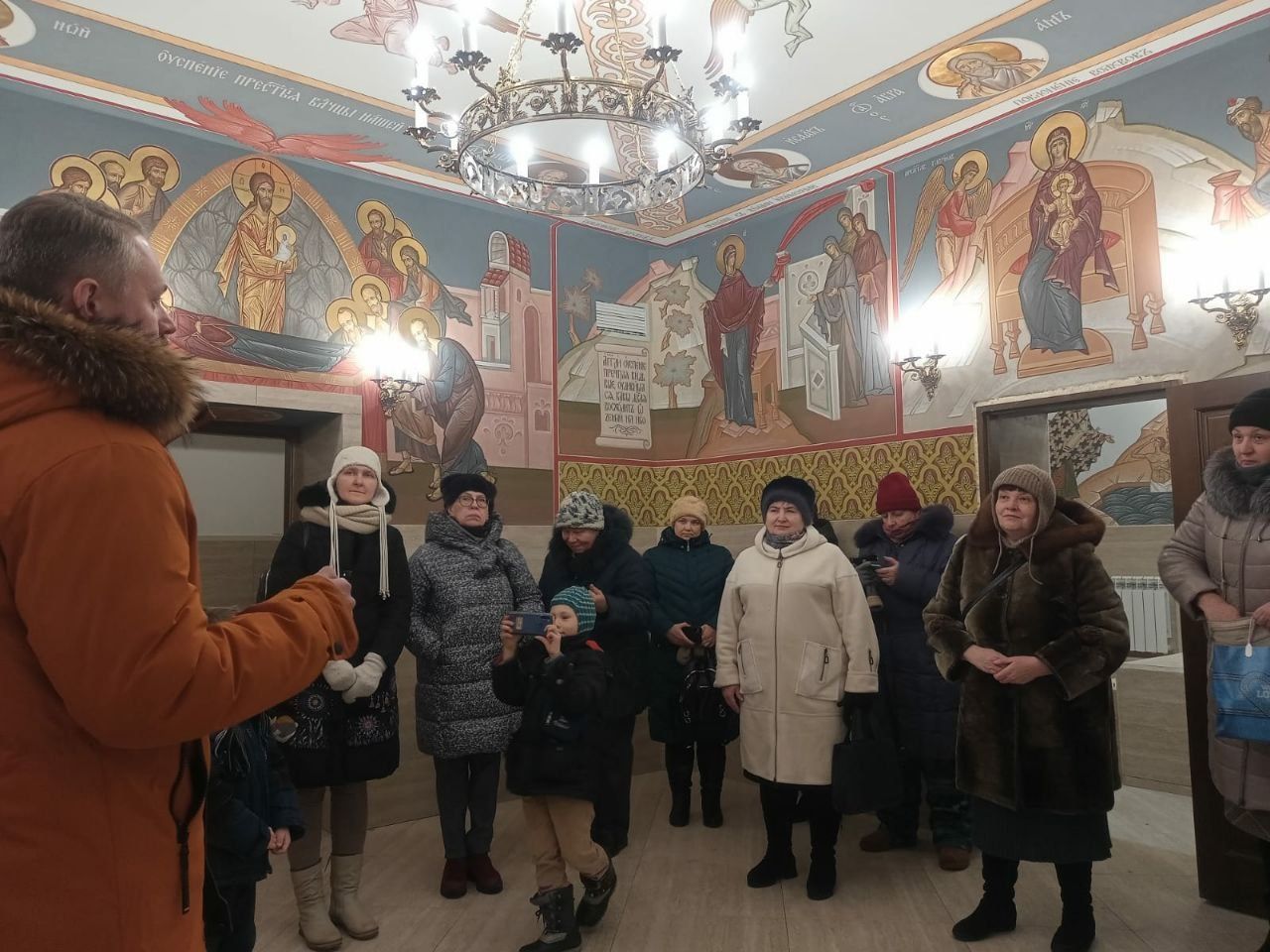 Томские педагоги побывали на экскурсии в Свято-Никольском храме