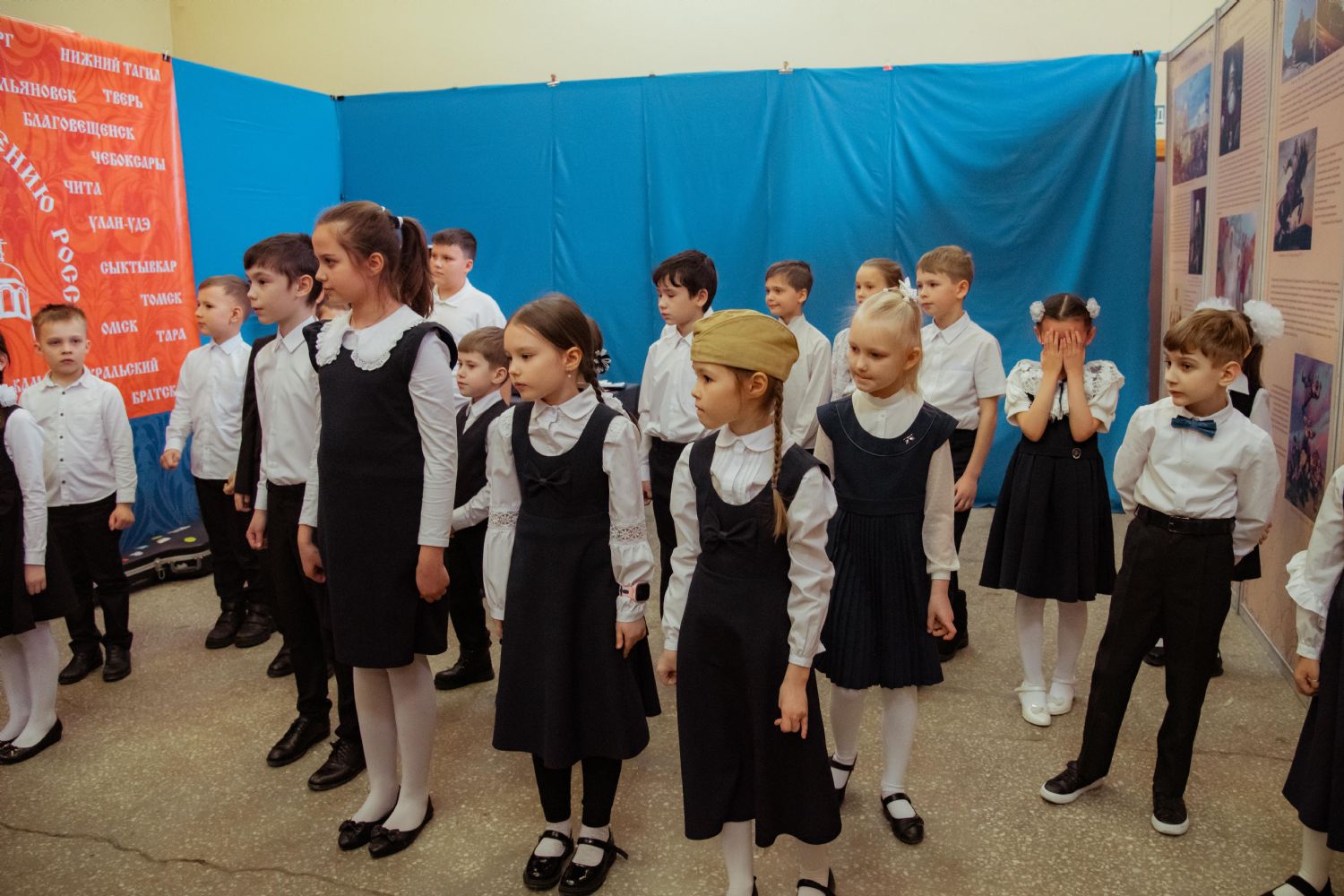 Ученики православной школы выступили на православной ярмарке