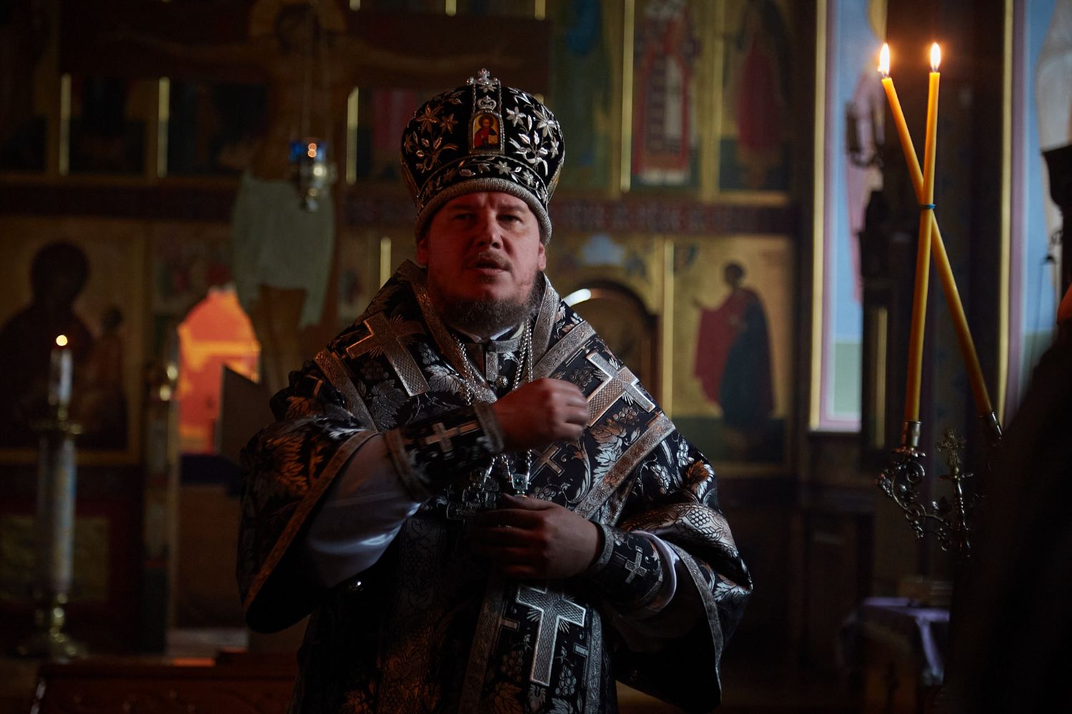 Епископ Колпашевский и Стрежевской Филарет возглавил Пассию в Богоявленском соборе