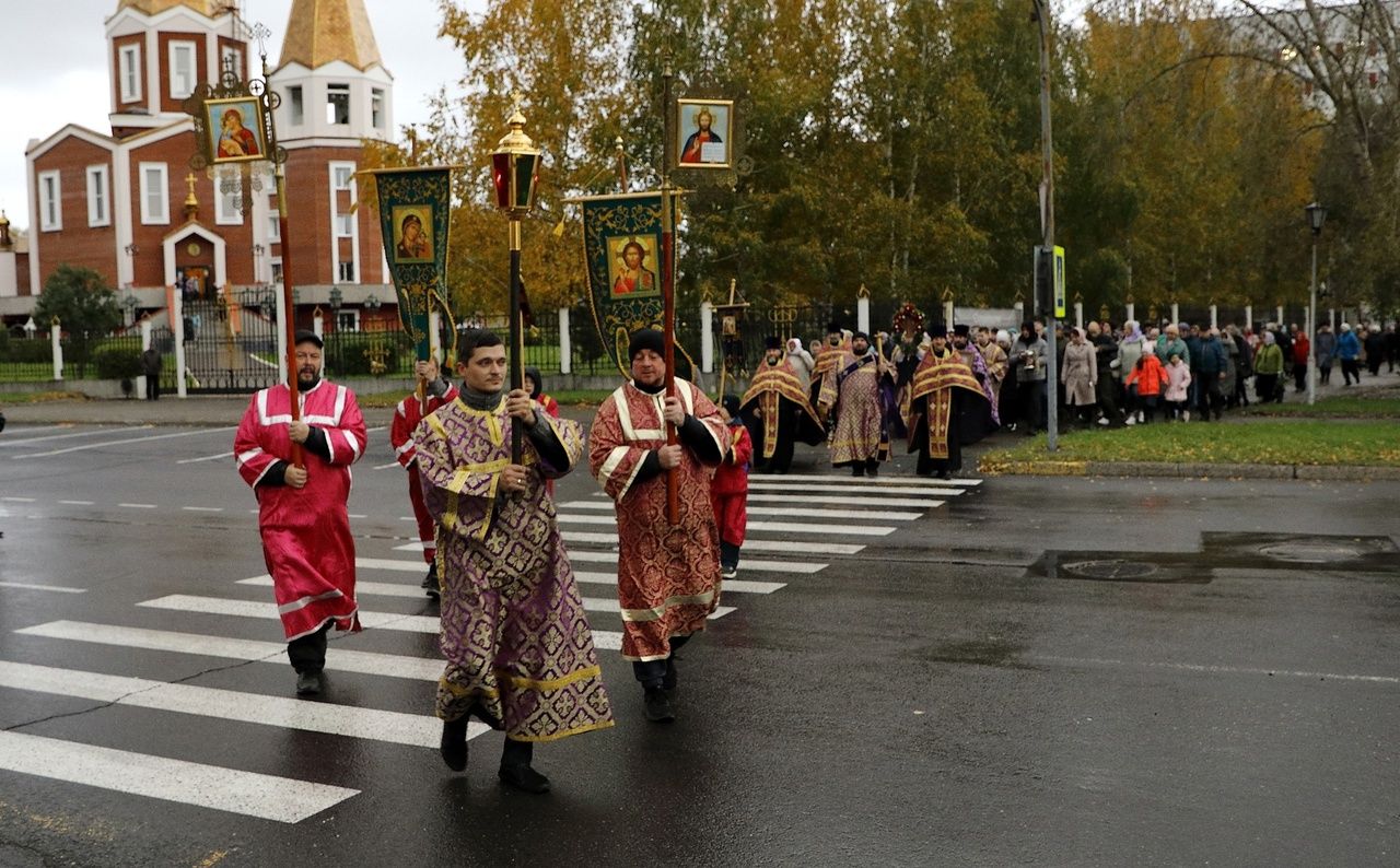 Крестный ход прошёл в Северске 