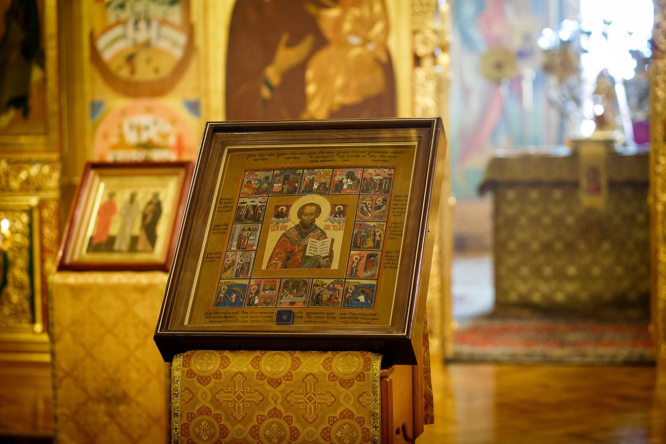 Томск встретил старинный образ святителя Николая Чудотворца