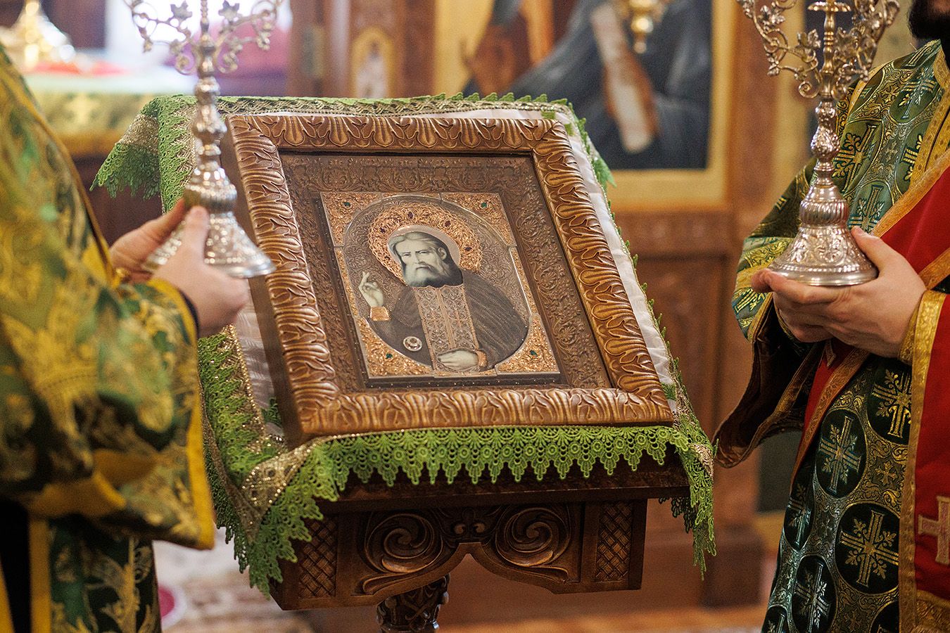 Митрополит Ростислав: «Какое может быть еще счастье для человека – иметь на небесах такого молитвенника?!»