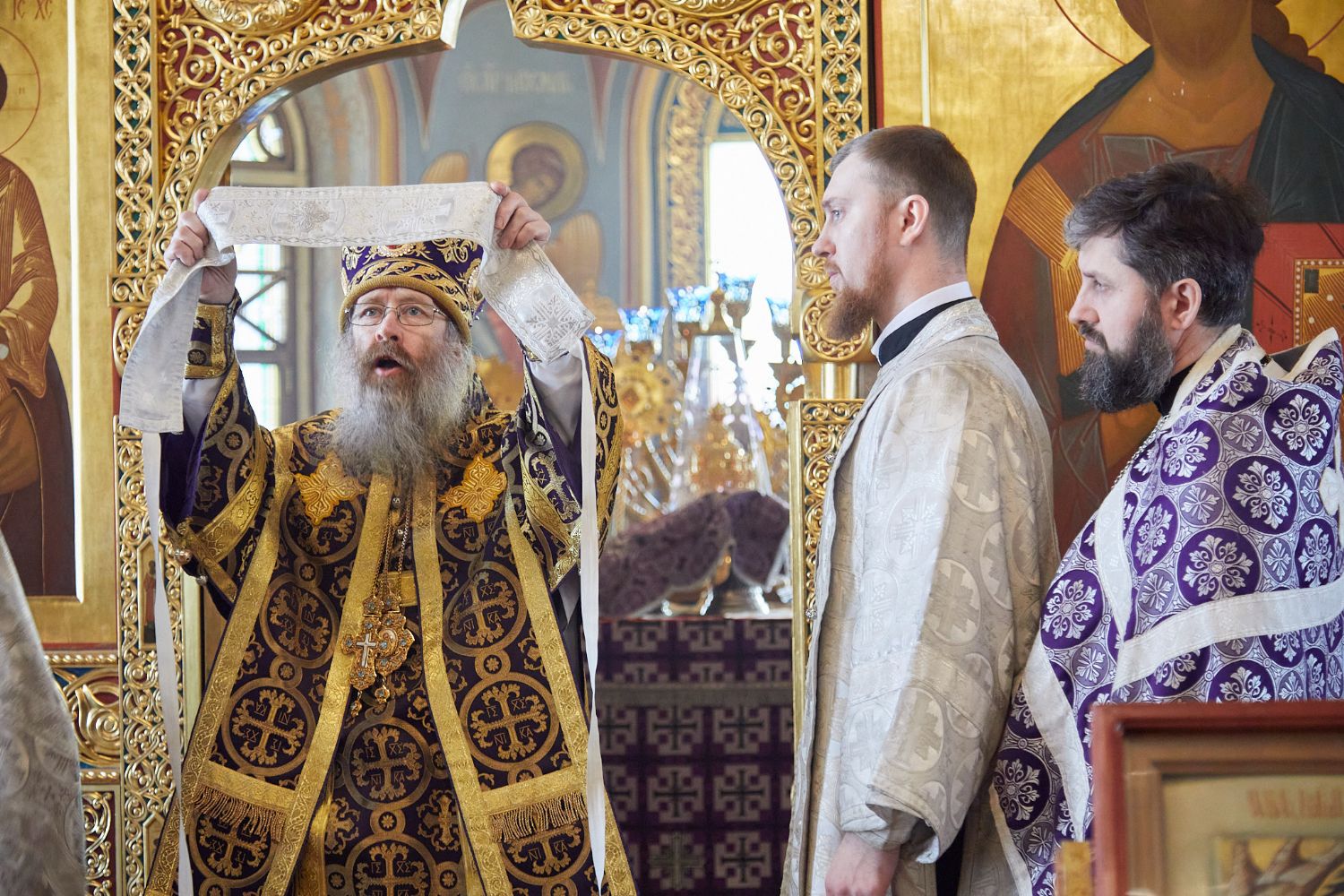 Пресвитерская хиротония была совершена в Богоявленском кафедральном соборе